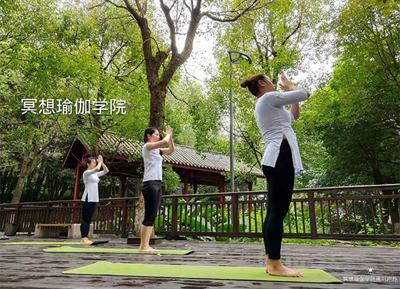 照母山户外